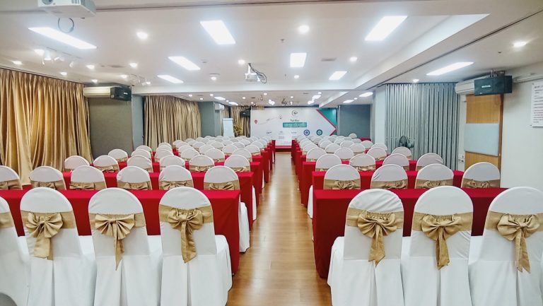 Hội trường tổ chức sự kiện hội nghị khách hàng trọn gói