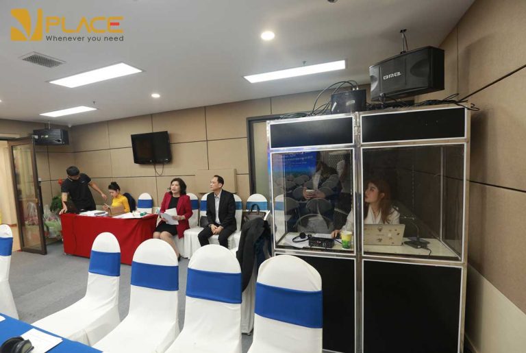 Tìm địa điểm tổ chức sự kiện hội nghị có cabin dịch chuyên nghiệp tại Hà Nội
