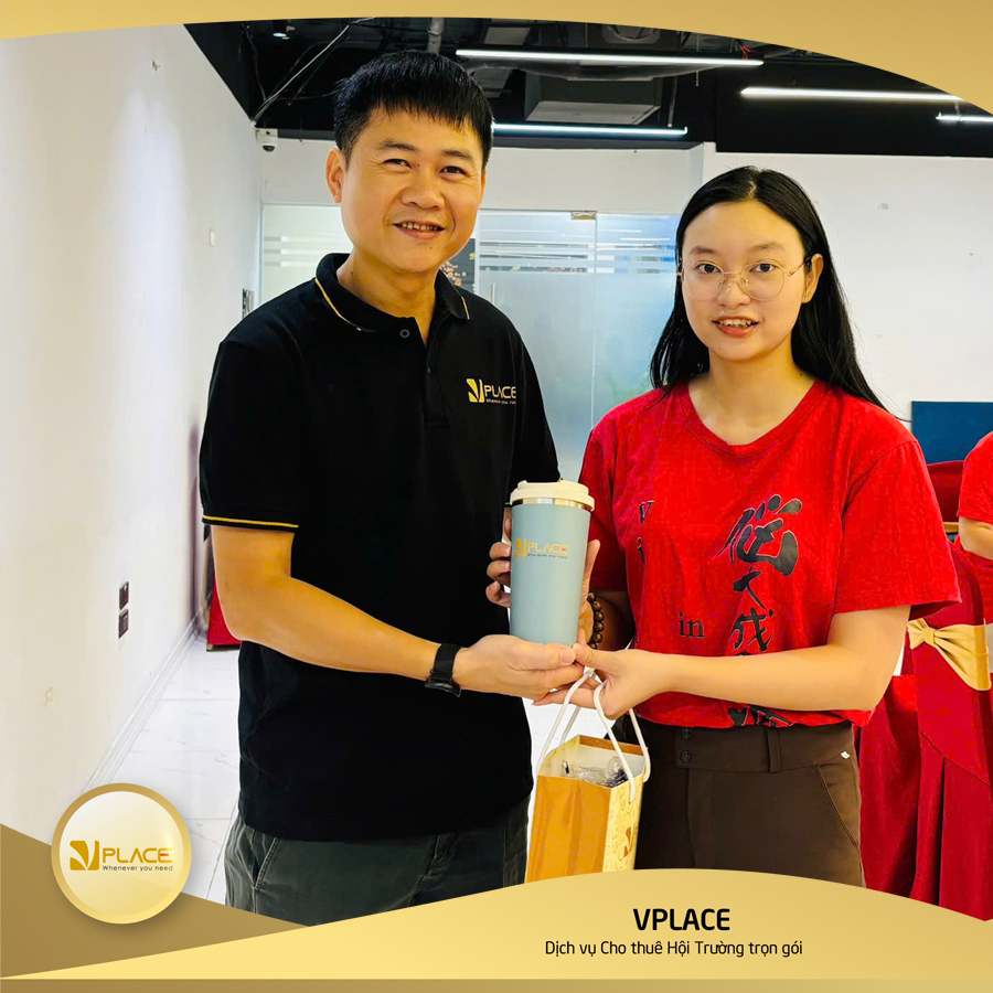 Quà Vplace trao gửi yêu thương - Chúc mừng khách hàng nữ nhân dịp 20/10 3 qua vplace trao gui yeu thuong chuc mung khach hang nu nhan dip 20 11