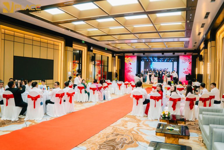 Kịch bản khai xuân doanh nghiệp: Không gian sự kiện nào tạo dấu ấn đầu năm?