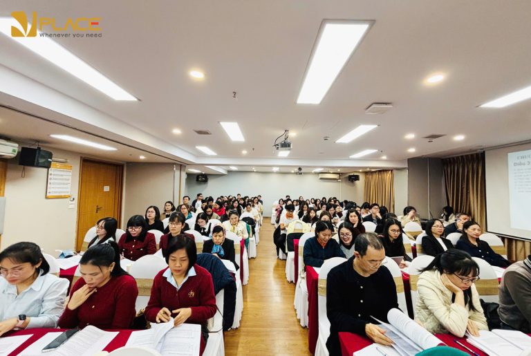 Tổ chức sự kiện hội thảo chuyên nghiệp – Bí quyết thu hút và giữ chân người tham dự
