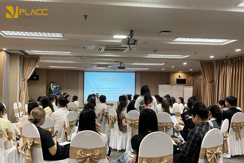 Thuê hội trường cần lưu ý những gì để tiết kiệm chi phí và đảm bảo chất lượng? 1 processed 742309162 1628069785990805 5366182362478147374 n