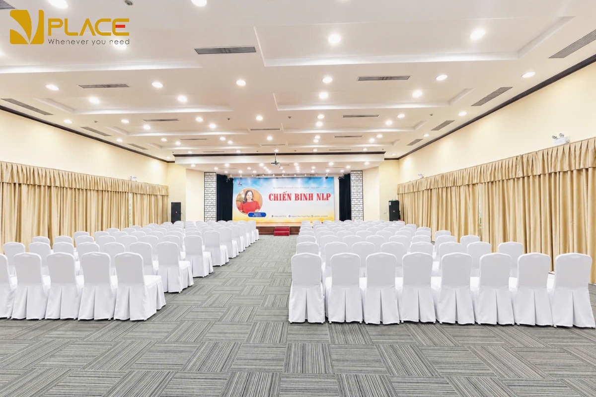Địa điểm tổ chức sự kiện tại Hà Nội: Kinh nghiệm lựa chọn phù hợp với quy mô chương trình 1 Hoi truong Vplace Thanh Xuan 2