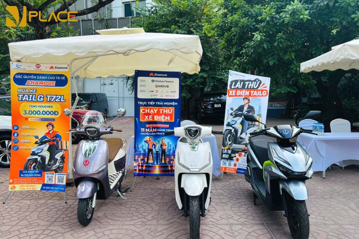 Sự kiện Ahamove – 11 năm đồng hành và hành trình vinh danh đầy ý nghĩa tại Vplace 1 su kien ngay hoi ahmove tai hoi truong vplace 11